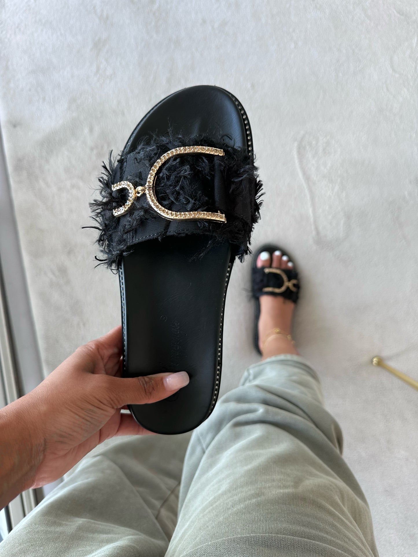 NO.17 D-Slide in Black (Sale)