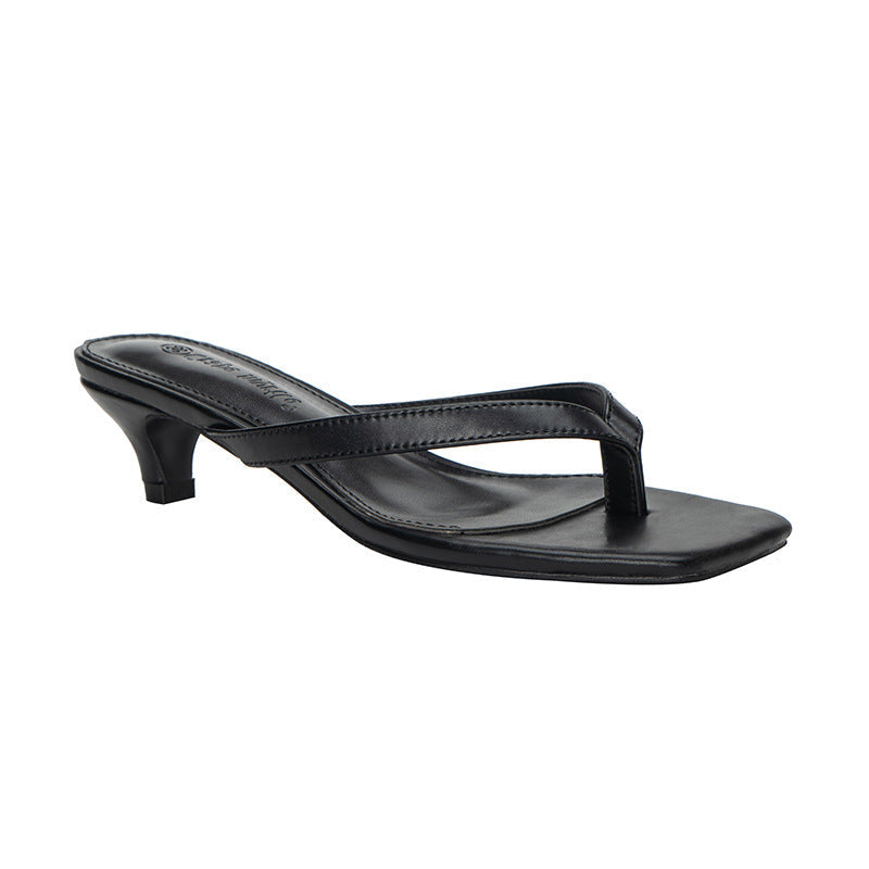 Thong Song heeled sandal in Black