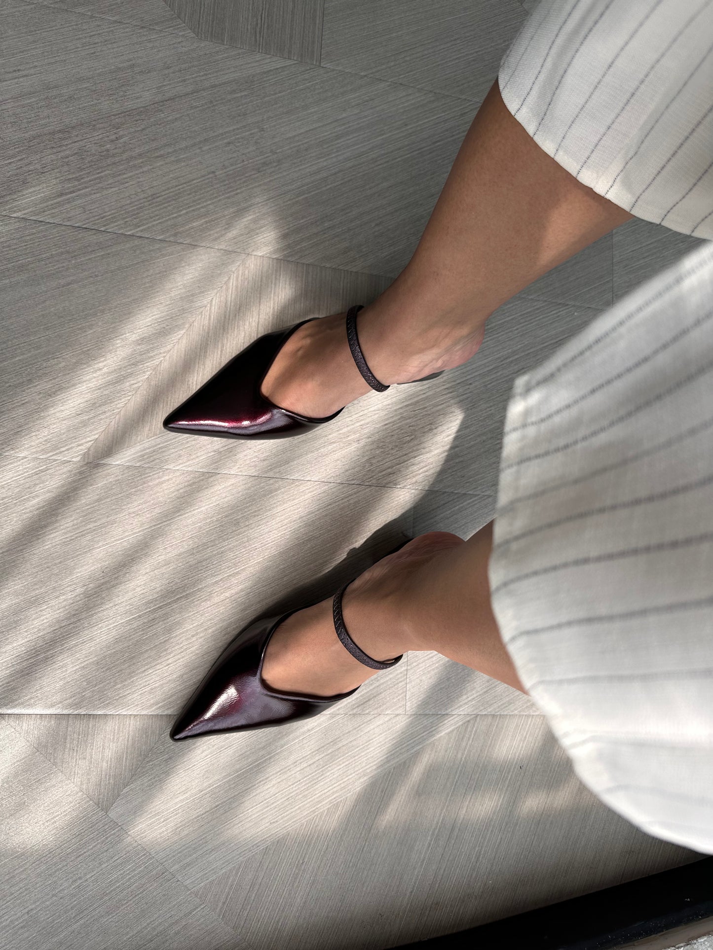 Hey Boo - Pointed Toe Block Heel Mule
