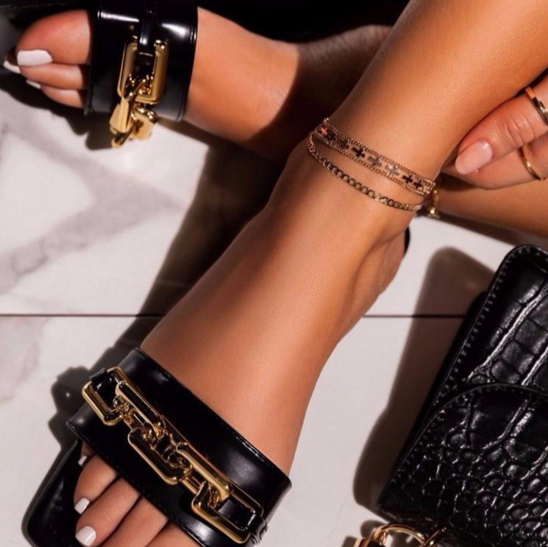 No.20 Not Your Average in Black (Sale)